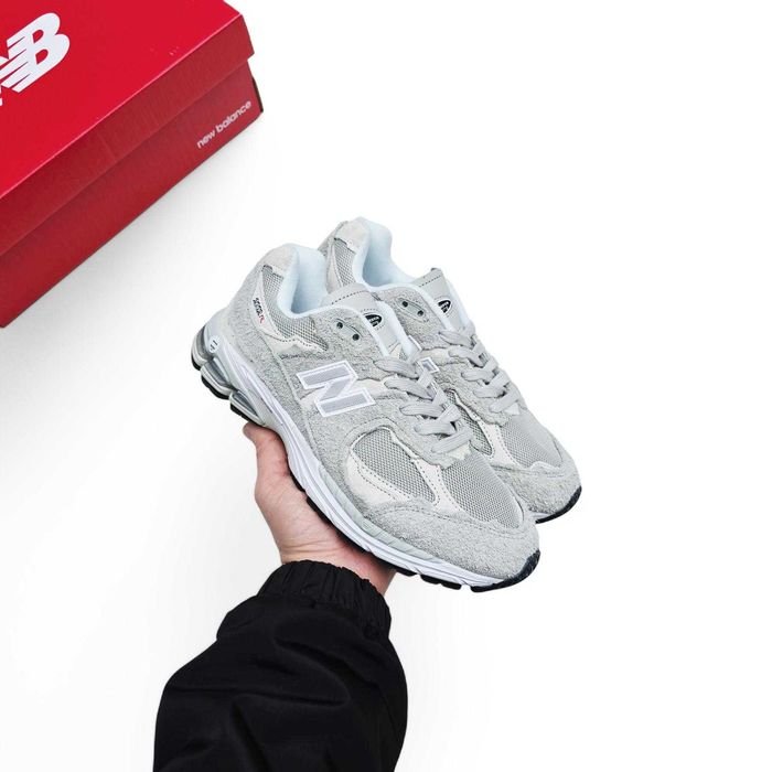 Чоловічі кросівки New Balance 2002r сірі