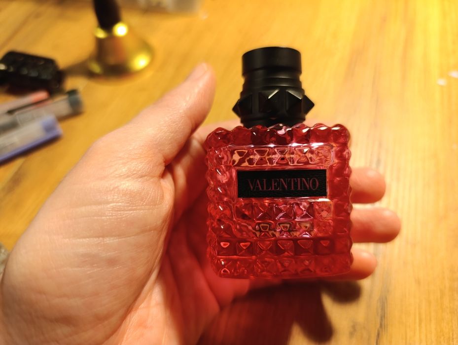 Valentino Born in Roma extradose