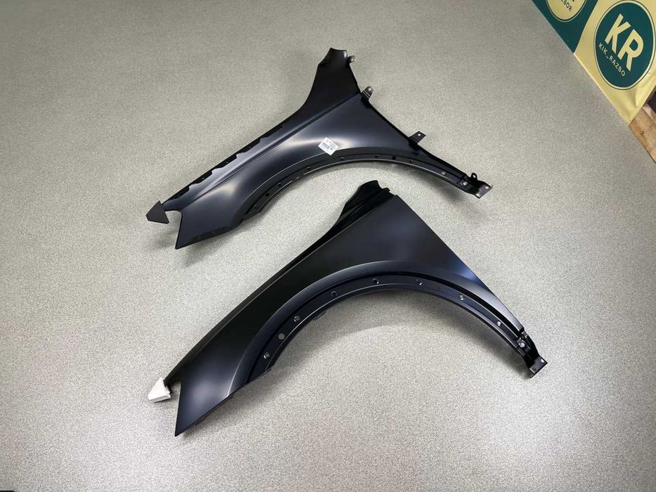 Крило AUDI Q3 ( 8U ) 8U0821105 / 8U0821106