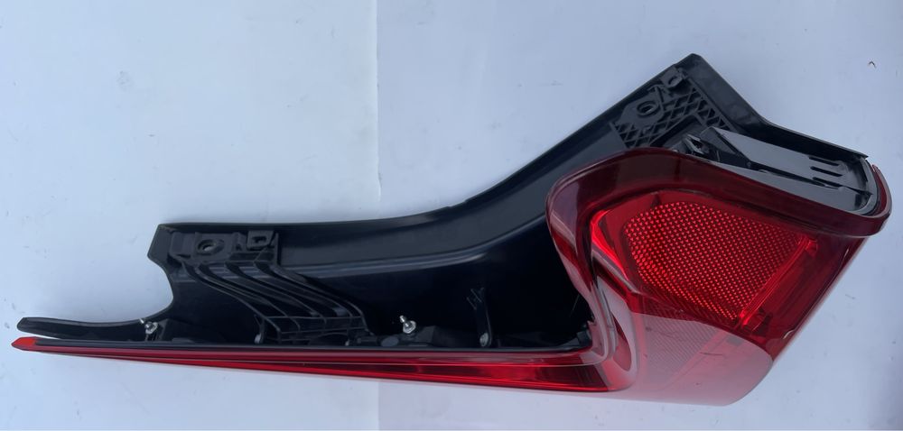 Mitsubishi Eclipse Cross 18-20 / lampa prawa tylna tył LED / ORG.