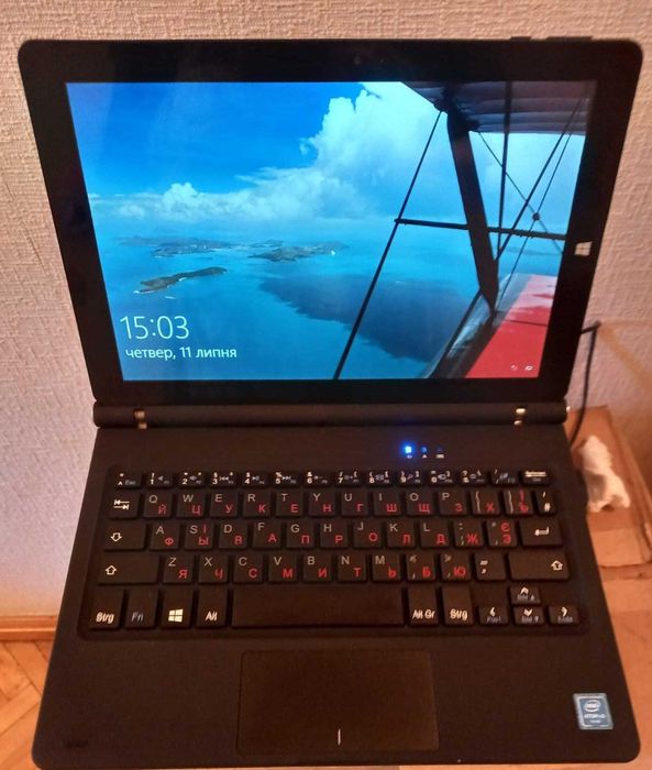 Планшет 10" з клавіатурою OTA ONE 2120 (Win 10 / 2GB / 32GB)