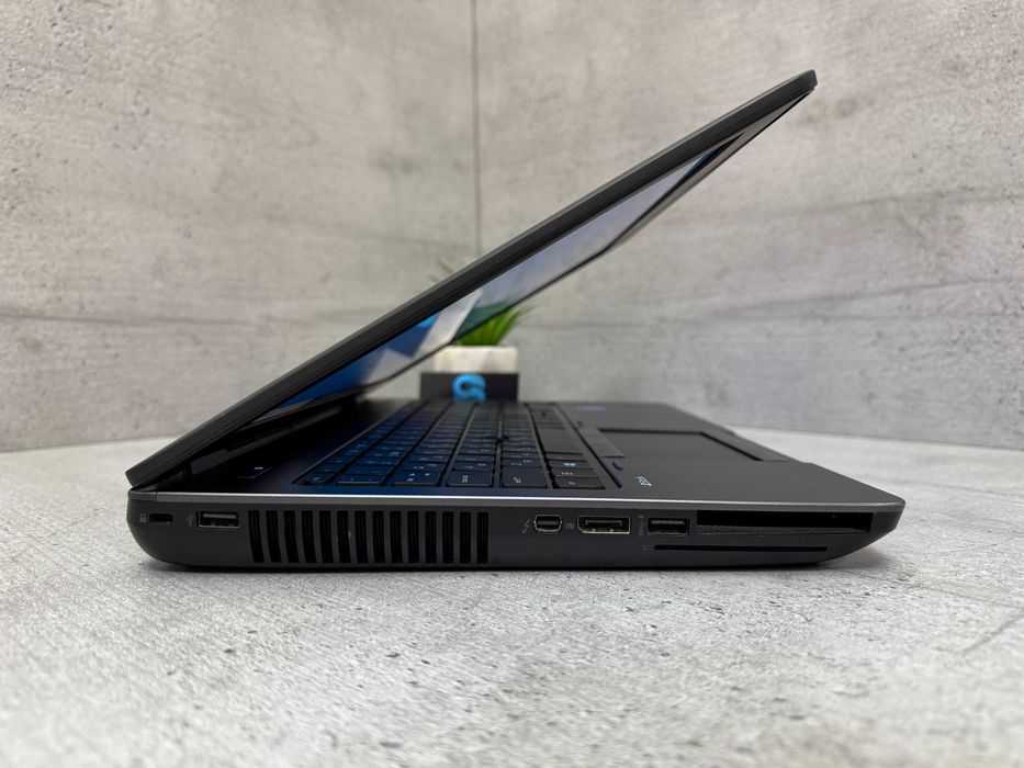 Потужний ноутбук Hp Zbook 15 G2/i7-4810mq/16gb ddr3/15.6"/250gb ssd