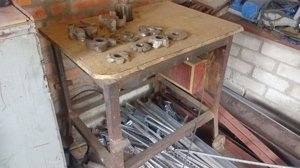 Фрезерный станок по дереву