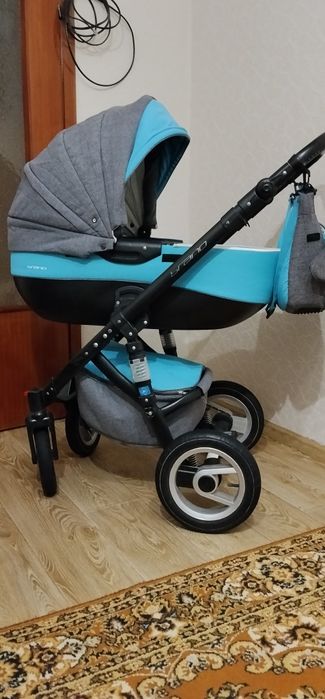 Продам коляску 2 в 1