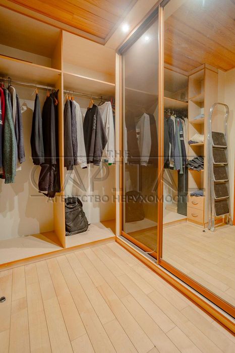 Продаж 3 рівнева квартира Русанівські Сади Пентхаус Лівобережна