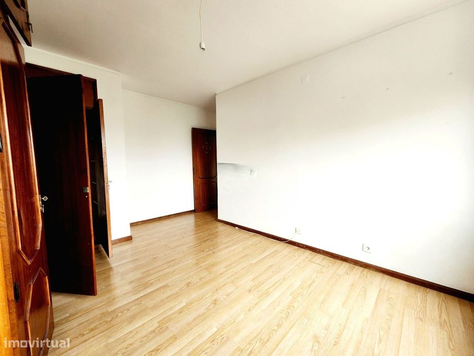 Apartamento T2 em Vilar do Paraíso
