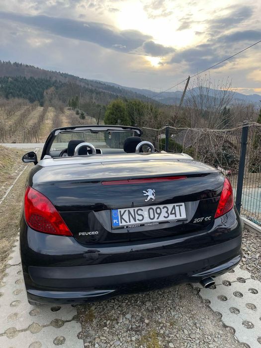 Peugeot 207cc.