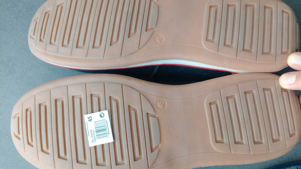 Sapatos de vela Verão novos.