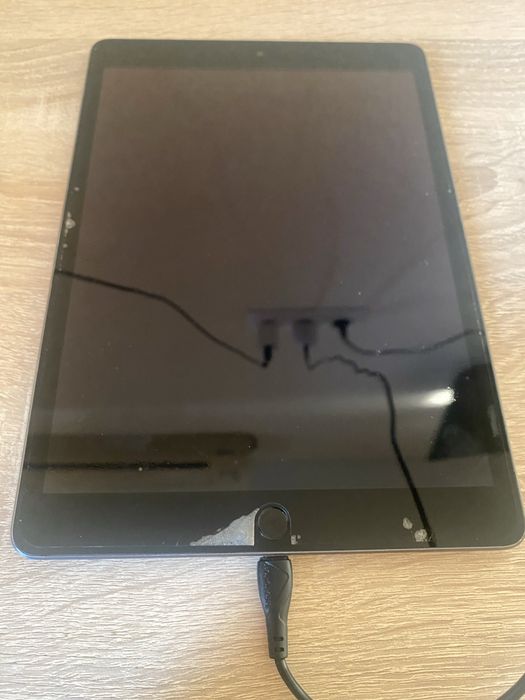 Apple IPad 9 64gb