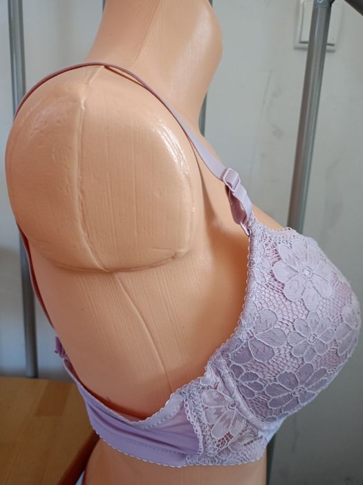 Biustonosz usztywniany liliowy fiszbiny koronka 85D