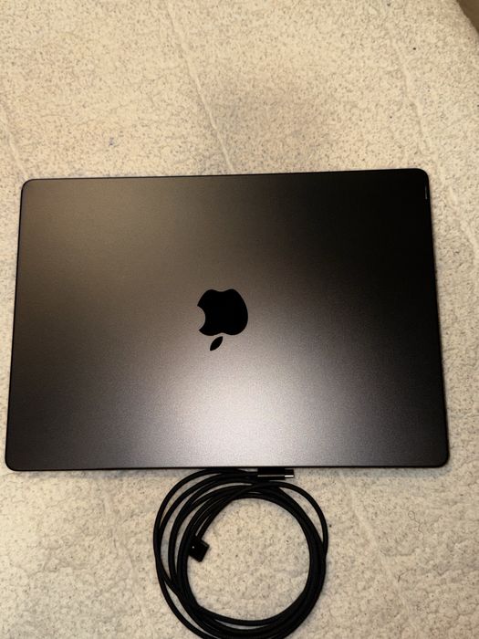 MACBOOK M4 PRO 24GB ram  512GB ssd