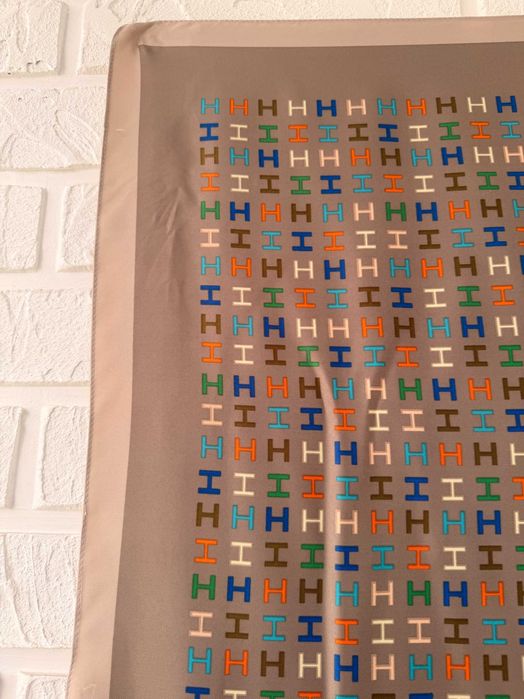Новинка шовкова хустка в стилі Hermès 90x90 см