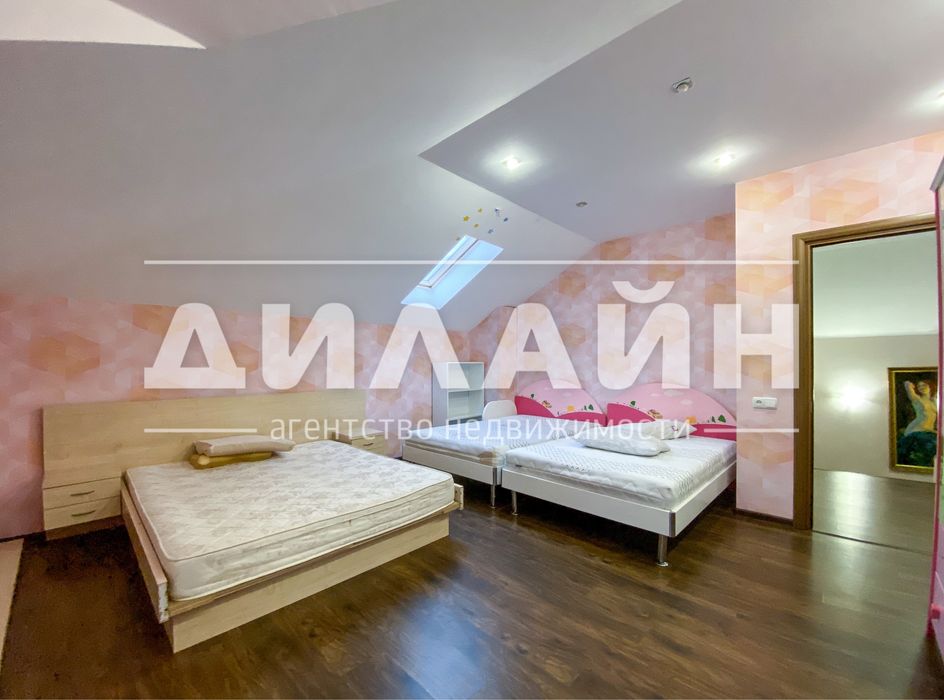 Срочно ! Супер дом в Александровском мкр-не, 4 спальни , 3 сан.узла