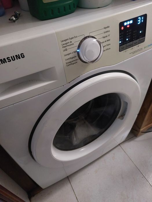 Maquina de lavar Samsung 8kg EcoBubble 

Com vários programas de lavag