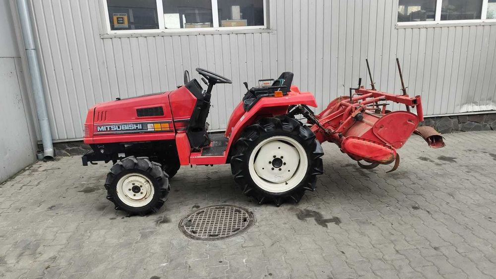 Japoński Traktorek Mitsubishi MT 155 15 KM z glebogryzarką