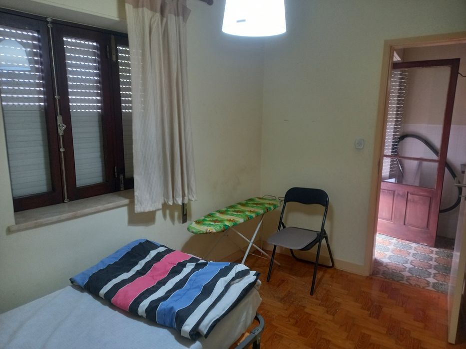 Quarto privado  em Seia