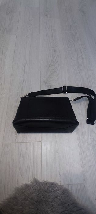 жіноча сумочка на плече