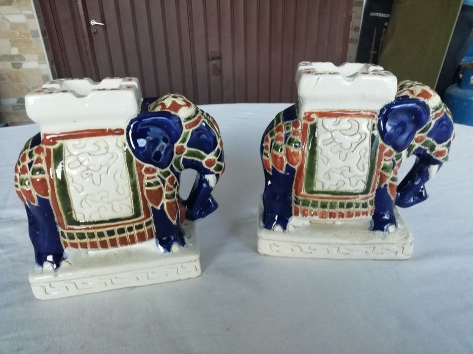 2 Figuras Em Loiça Antigas Alefante Cinzeiro