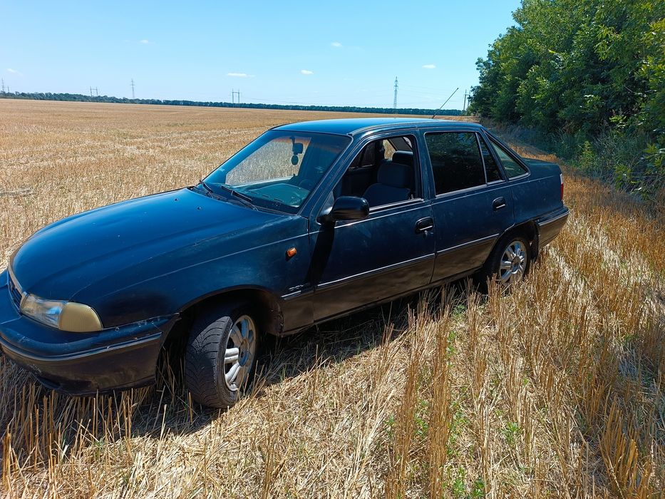Део Нексія.  GLE