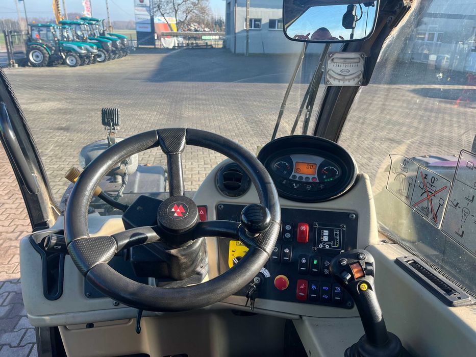 Wynajem ładowarki teleskopowej