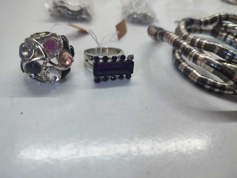 Acessórios, Pulseiras, Colares e Bijuteria Diversa