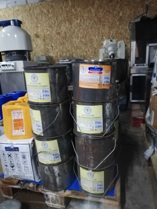 Lote de cera móveis soalho