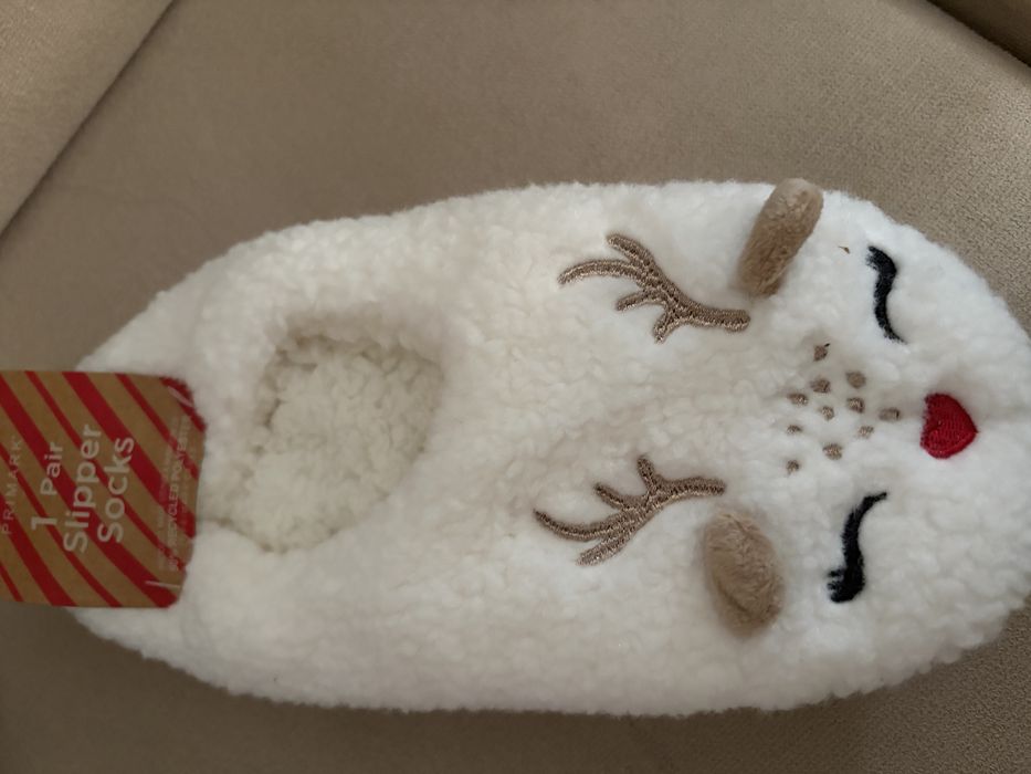 Pantufas novas com etiqueta