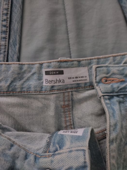 Vendo conjunto de calças e calções como novo