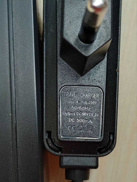Зарядний блочок + автомобільна зарядка для акуммулятора 18650