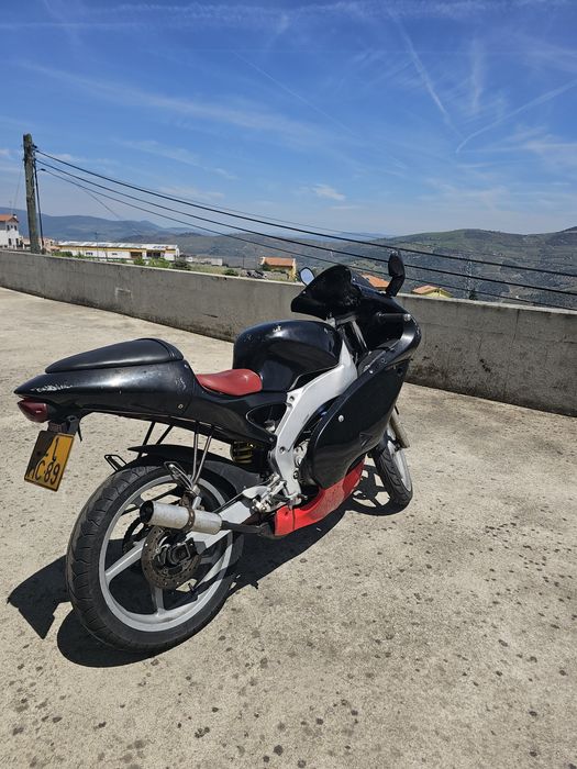Vendo ou troco Aprilia rs 50cc