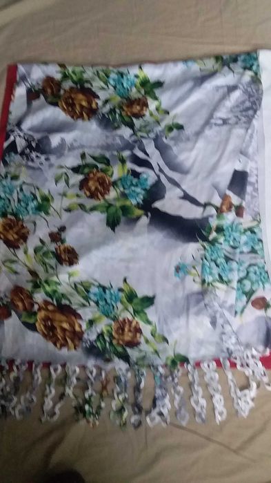 Тканина -шовк натуральний,може бути як шарф-1,66*0,70