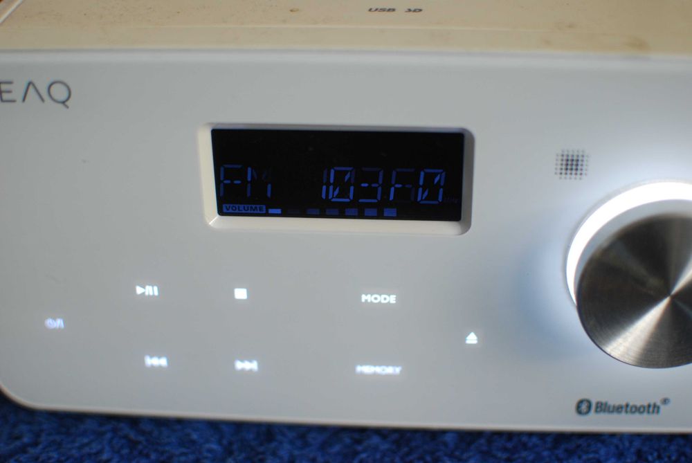 Wieża PEAQ  Bluetoot ,USB,CD/MP3 Radio głośniki pilot biała.