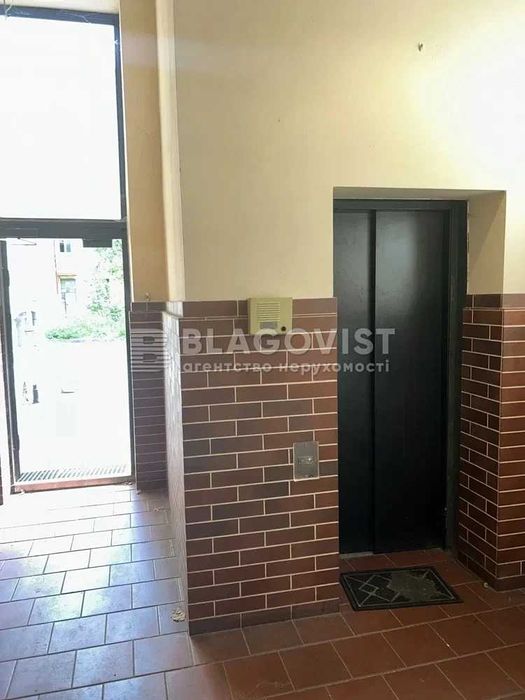 Продаж 3к Варязький пров. (Бехтеревський пров.,) 13а доревол Н=3,2м