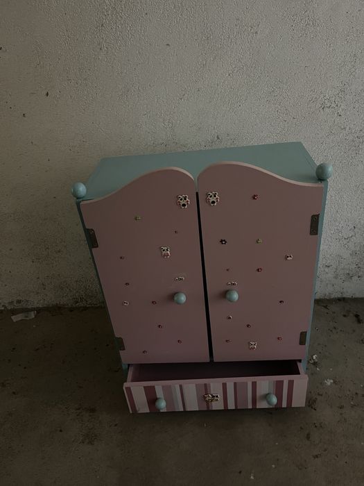 Brinquedo armario e casinha