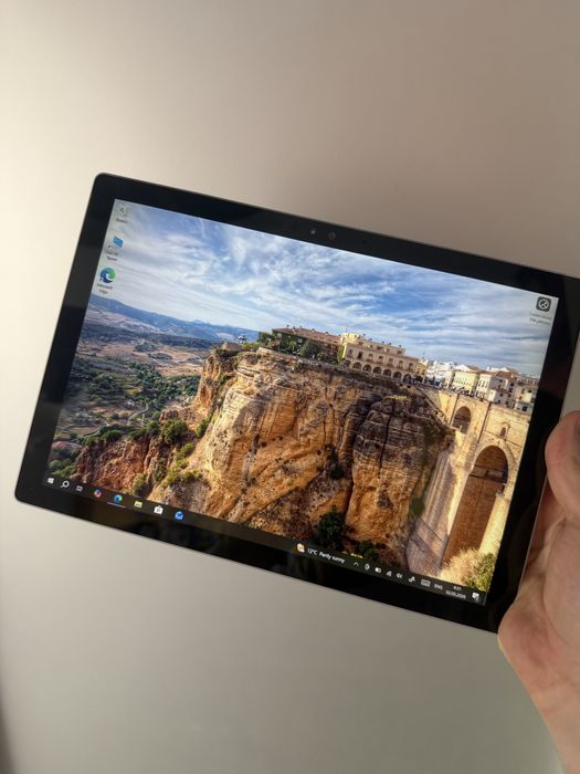 Microsoft surface pro 4 12.3ʼʼ i5 16gb 512ssd робочий