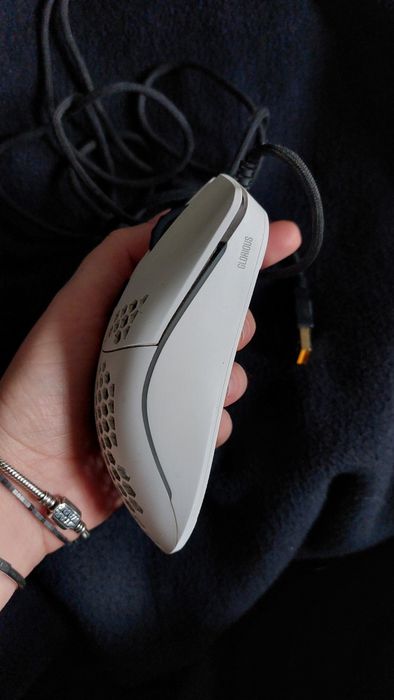 Myszka Glorious Model O