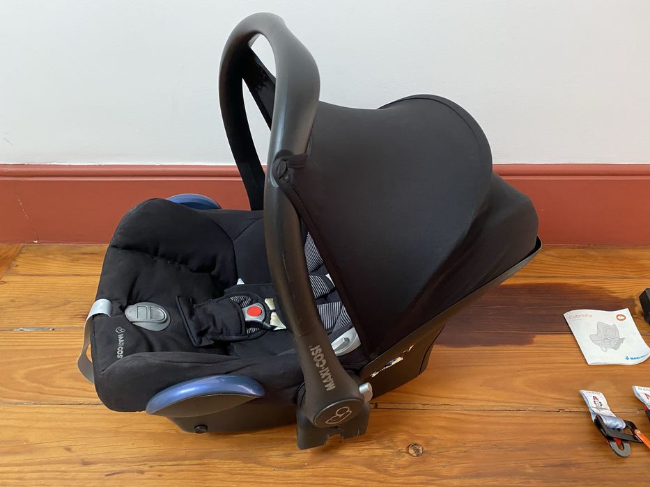 Carrinho Bébé Confort Loola 3 + alcofa + CabrioFix + adaptadores