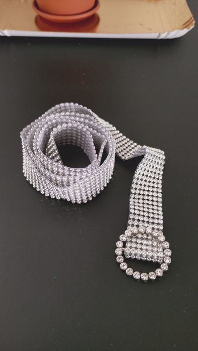 Pasek z kryształkami do sukienki