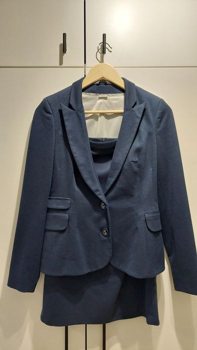 Granatowy kostium granatowy Pretty One rozm  40