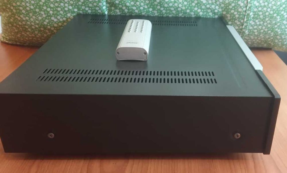 Leitor de CD Advance Acoustic MCD 203 (Avariado)