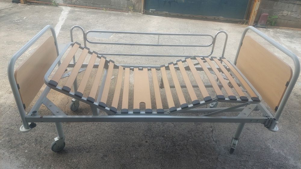 Cama articulada manual sem colchão
