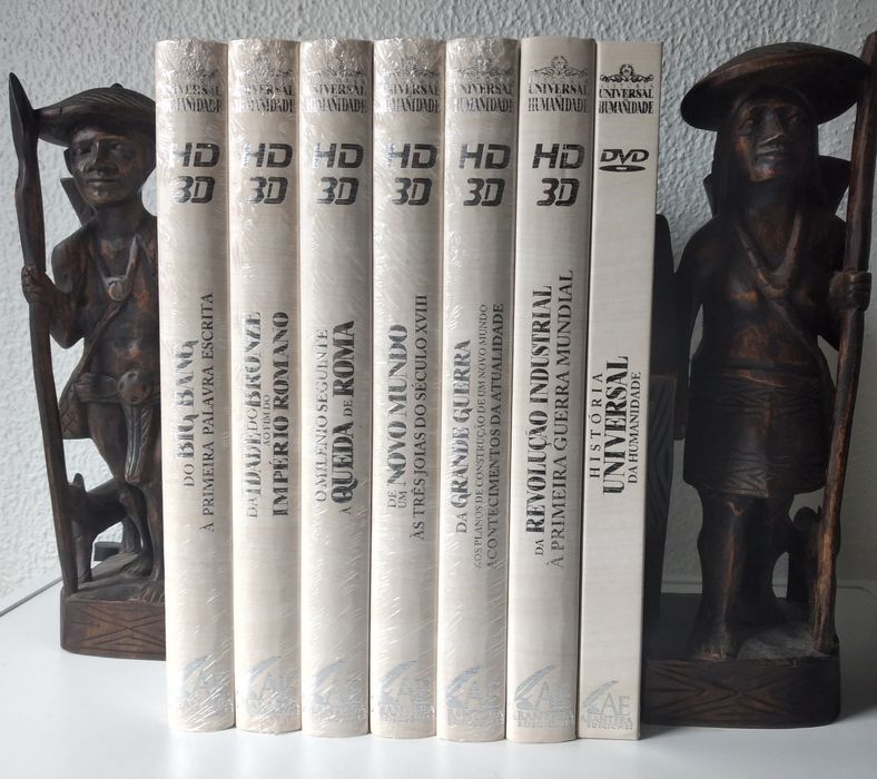 História Universal da Humanidade - 6 livros e estojo com 4 DVD'S novos