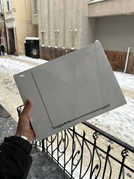 MacBook Air 13" 2024 M2 8ram 256ssd Silver MLXY3 NEW новий