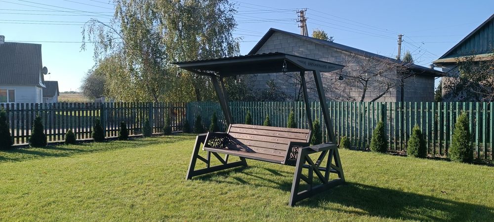 Садова гойдалка/качеля.