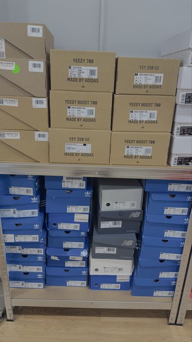 Lote de sapatilhas originais Nike Off-white Adidas Yeezy