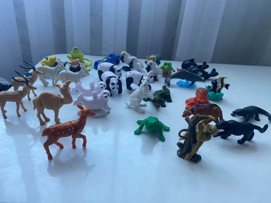 Фігурки кіндер колекція тварини