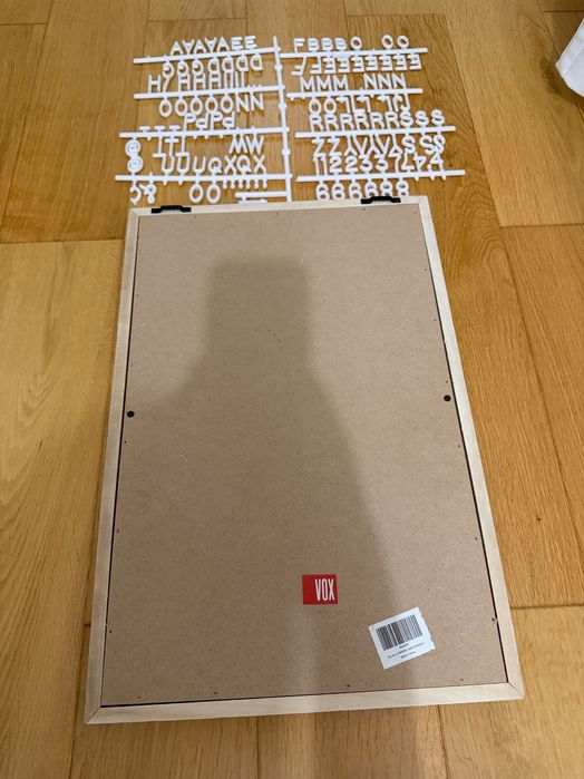 Vox tablica z literami