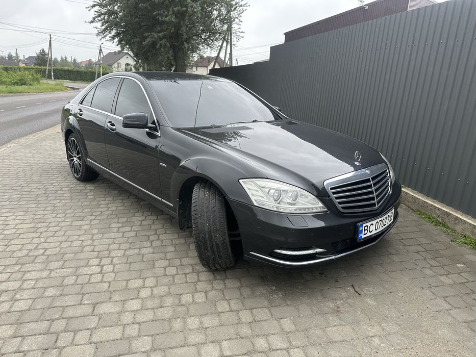 Продам мерседес S 221 дизель 3.0 тді терміново
