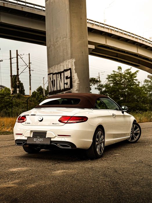 Прокат/Оренда Mercedes-Benz C 300 cabrio