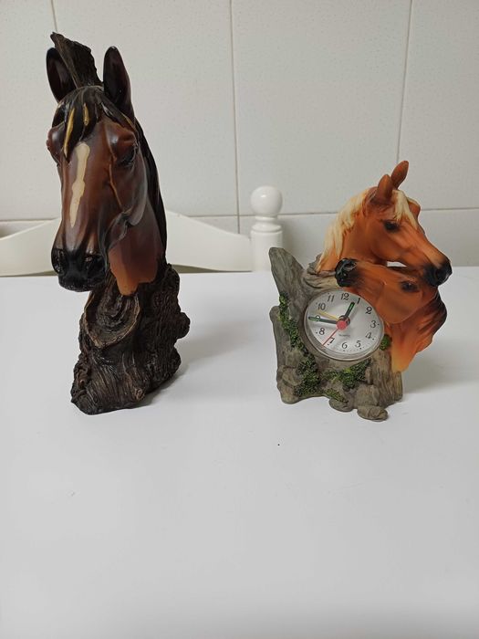 Estatuetas de cavalos 2 unidades